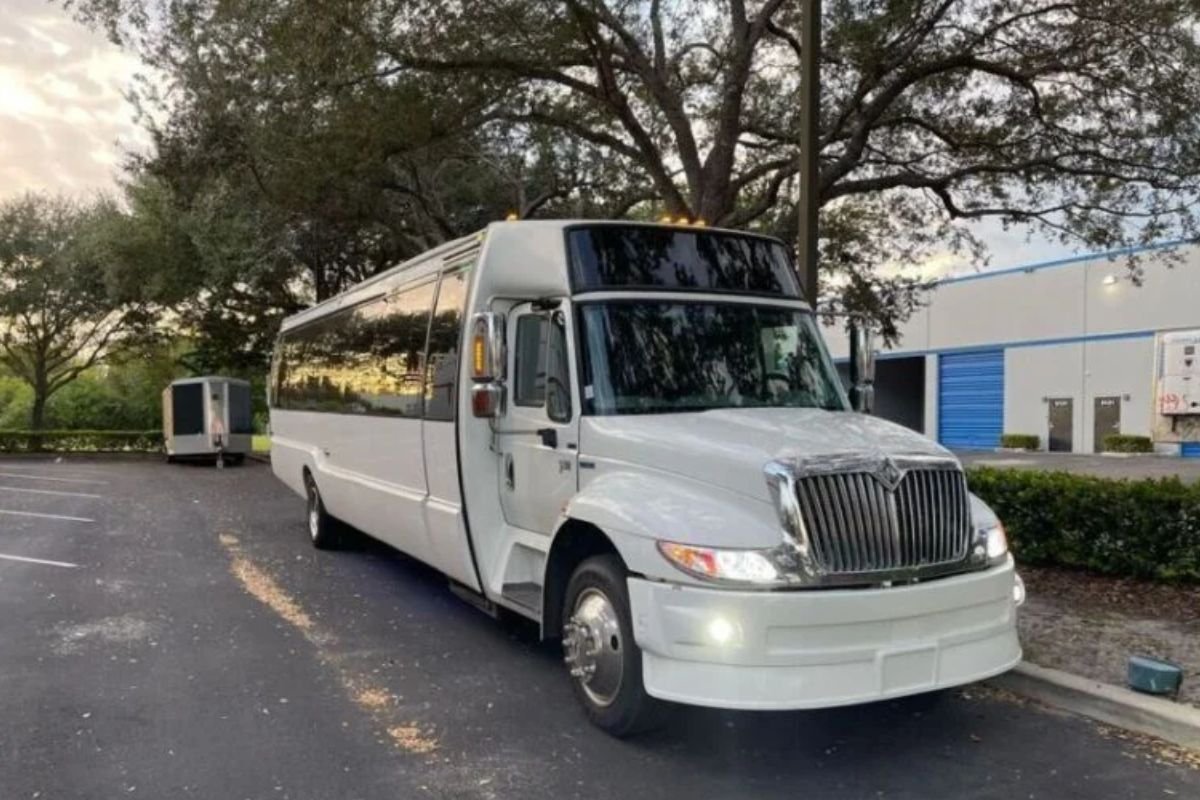 35 Pax Party bus